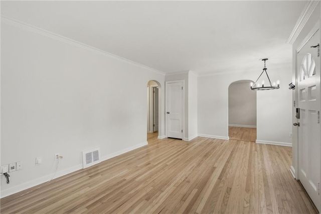 5239 Outlook Street, Mission, KS 66202