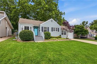 5239 Outlook Street, Mission, KS 66202