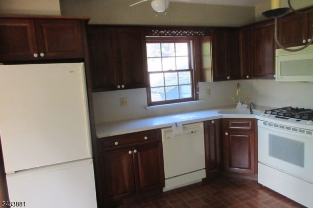 12 Jericho Rd, Butler Boro, NJ 07405