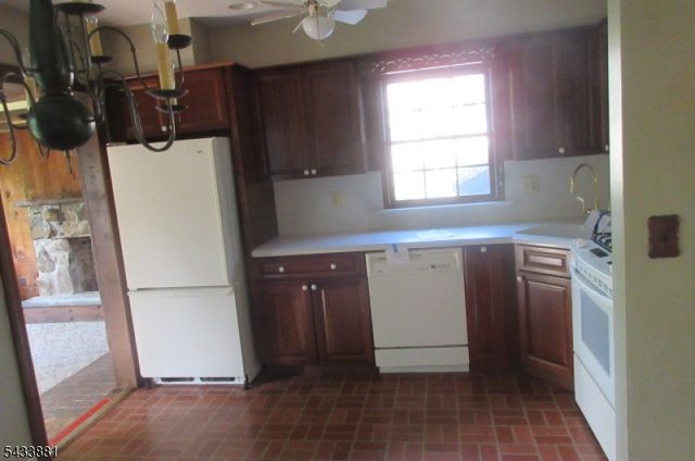 12 Jericho Rd, Butler Boro, NJ 07405