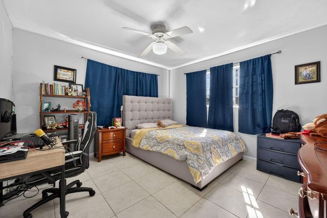 401 NW 39th Street, Deerfield Beach, FL 33064