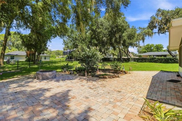 1109 S Chateau Point, Inverness, FL 34450