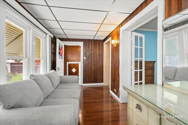 4641 S TRUMBULL Avenue, Chicago, IL 60632