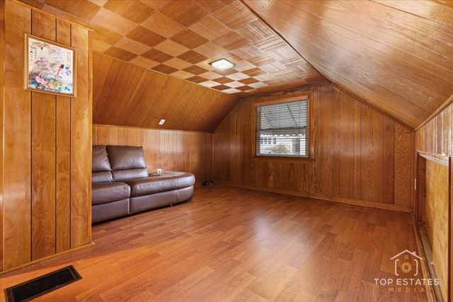 4641 S TRUMBULL Avenue, Chicago, IL 60632