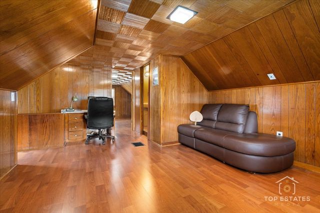 4641 S TRUMBULL Avenue, Chicago, IL 60632