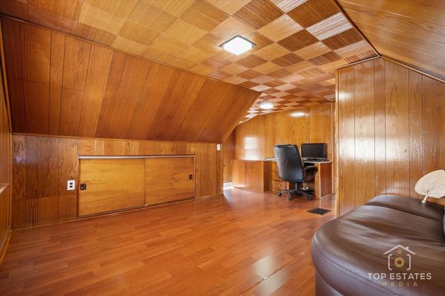 4641 S TRUMBULL Avenue, Chicago, IL 60632