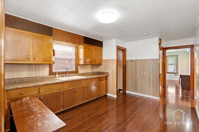 4641 S TRUMBULL Avenue, Chicago, IL 60632