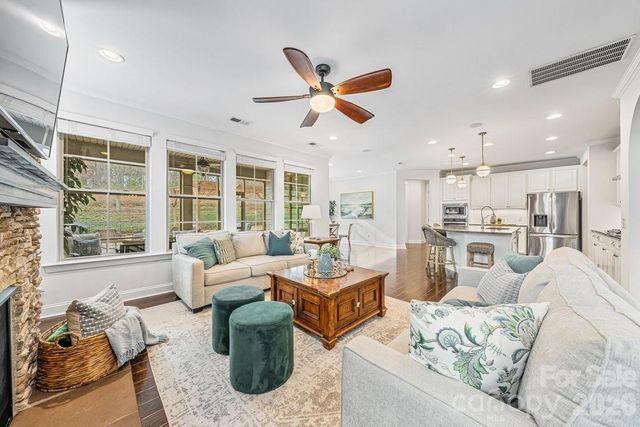 8336 Bramfield Drive, Huntersville, NC 28078