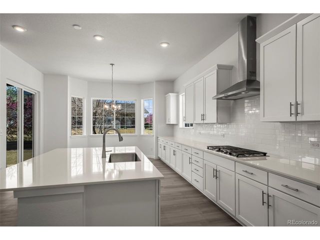 3789 Emerald Shore Cir, Loveland, CO 80538