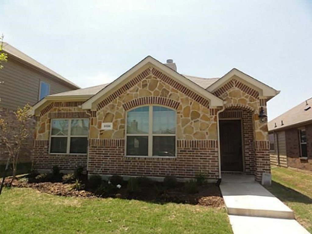 9108 Stewart Street, Cross Roads, TX 76227