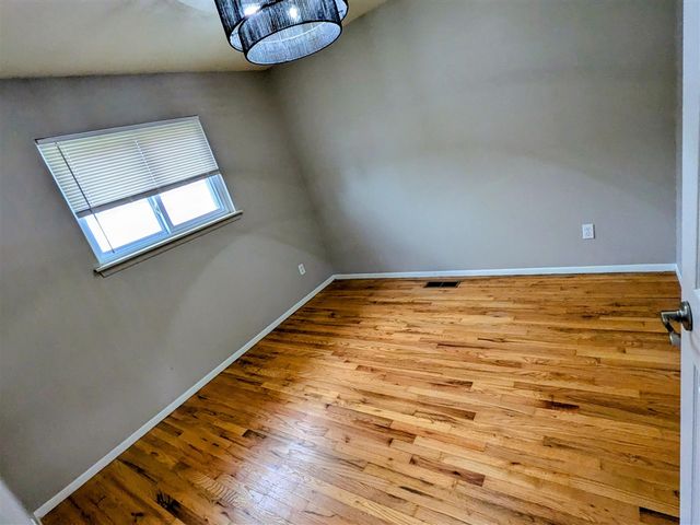 2140 Olive Avenue, Lincoln Park, MI 48146