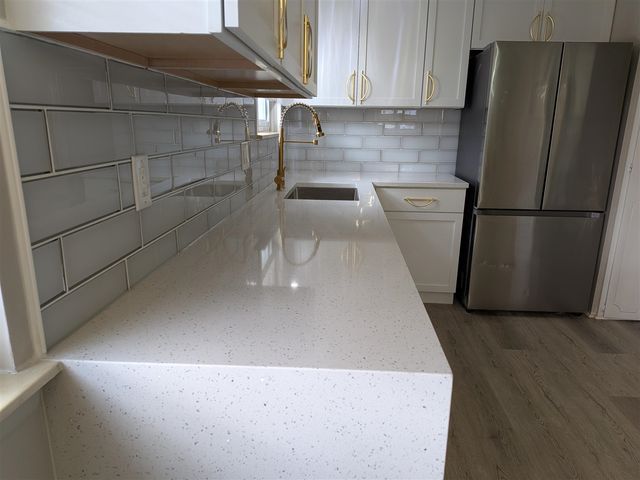 2140 Olive Avenue, Lincoln Park, MI 48146