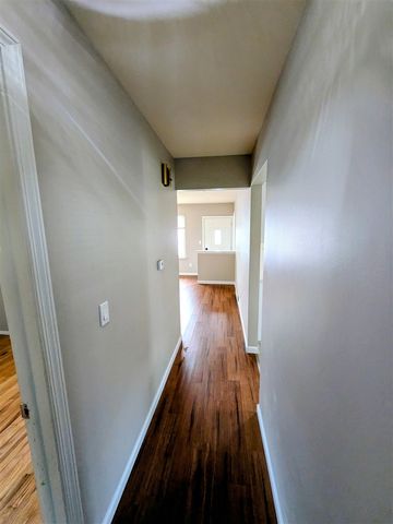 2140 Olive Avenue, Lincoln Park, MI 48146