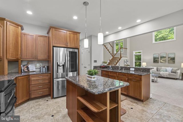 8409 OLD FREDERICK RD, Ellicott City, MD 21043