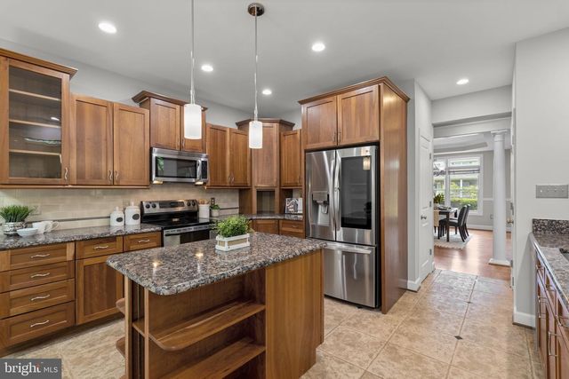 8409 OLD FREDERICK RD, Ellicott City, MD 21043