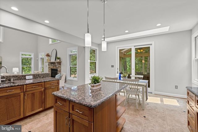 8409 OLD FREDERICK RD, Ellicott City, MD 21043