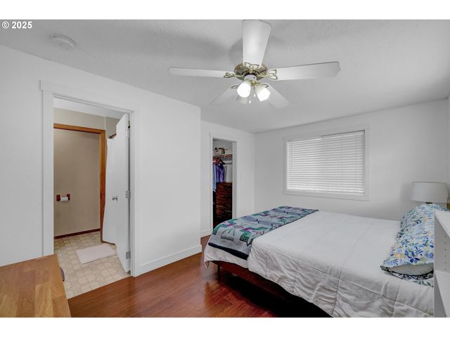 1036 OAK St, Junction City, OR 97448