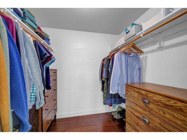 1036 OAK St, Junction City, OR 97448