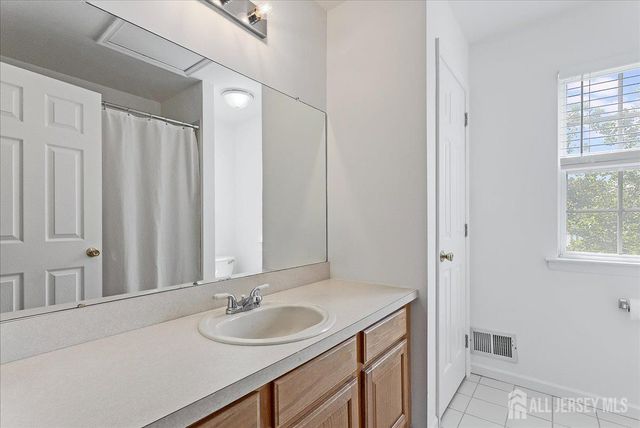 23 Crescent Road, Old Bridge, NJ 08857