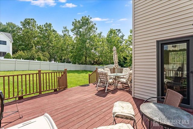 23 Crescent Road, Old Bridge, NJ 08857