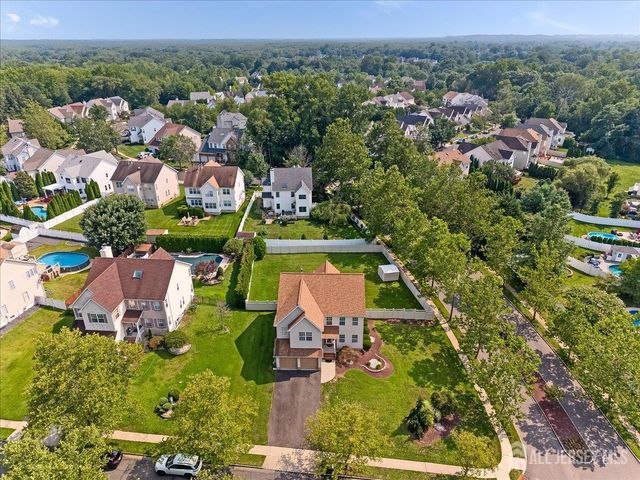 23 Crescent Road, Old Bridge, NJ 08857