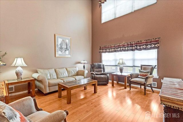 23 Crescent Road, Old Bridge, NJ 08857