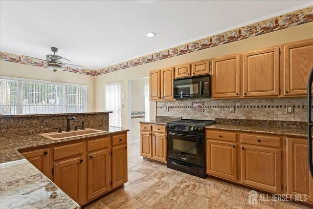 23 Crescent Road, Old Bridge, NJ 08857