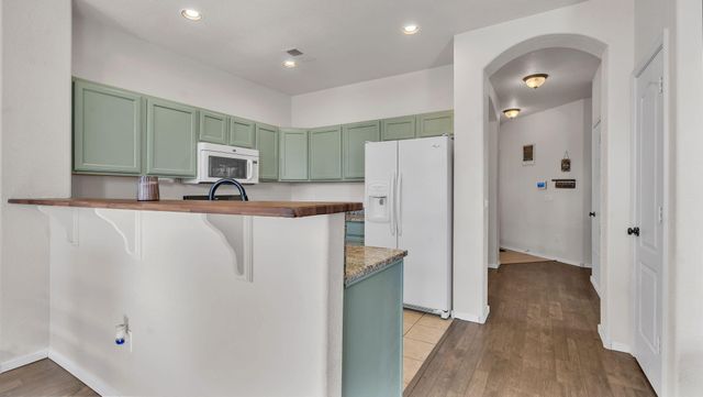 6532 Los Pueblos Place NW, Albuquerque, NM 87114