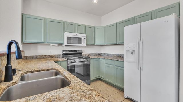 6532 Los Pueblos Place NW, Albuquerque, NM 87114