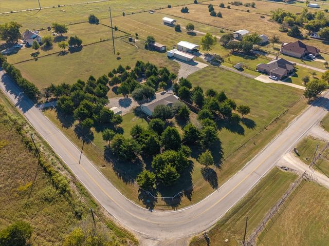 5211 County Road 597, Farmersville, TX 75442