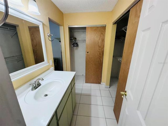 3605 57TH AVENUE DR W, Bradenton, FL 34210
