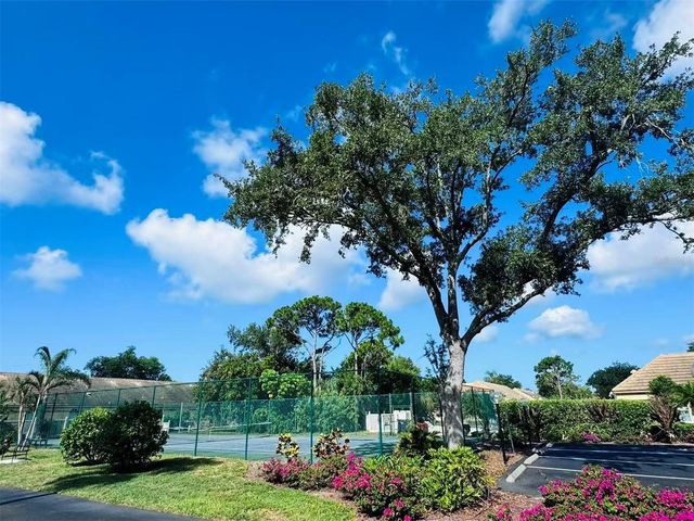 3605 57TH AVENUE DR W, Bradenton, FL 34210