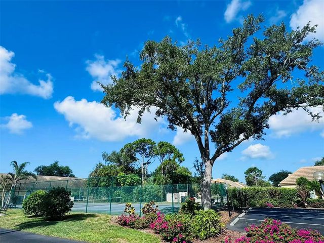 3605 57TH AVENUE DR W, Bradenton, FL 34210