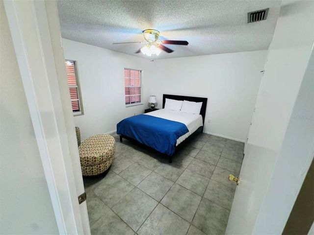 3605 57TH AVENUE DR W, Bradenton, FL 34210
