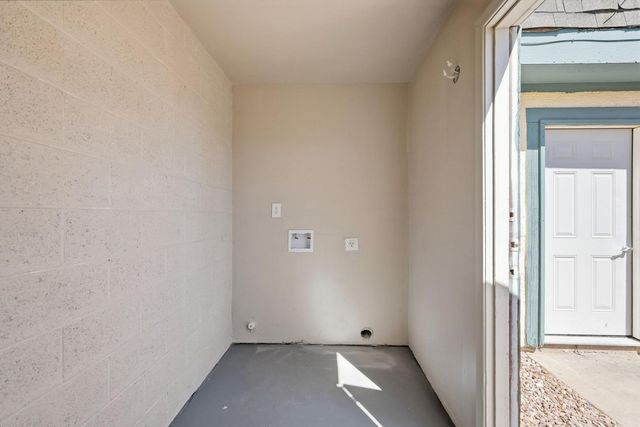 8053 N 32nd Drive, Phoenix, AZ 85051