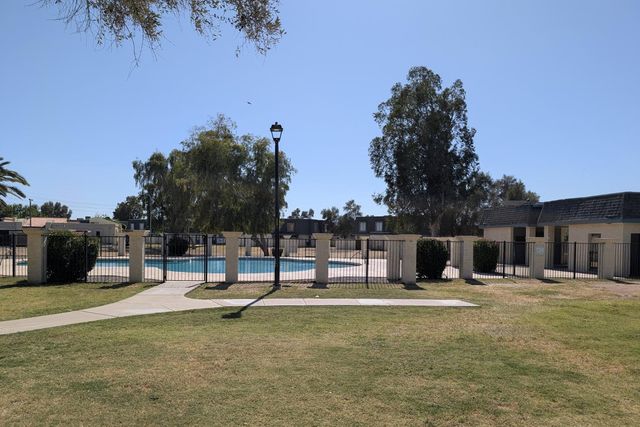 8053 N 32nd Drive, Phoenix, AZ 85051