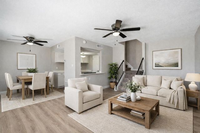 8053 N 32nd Drive, Phoenix, AZ 85051