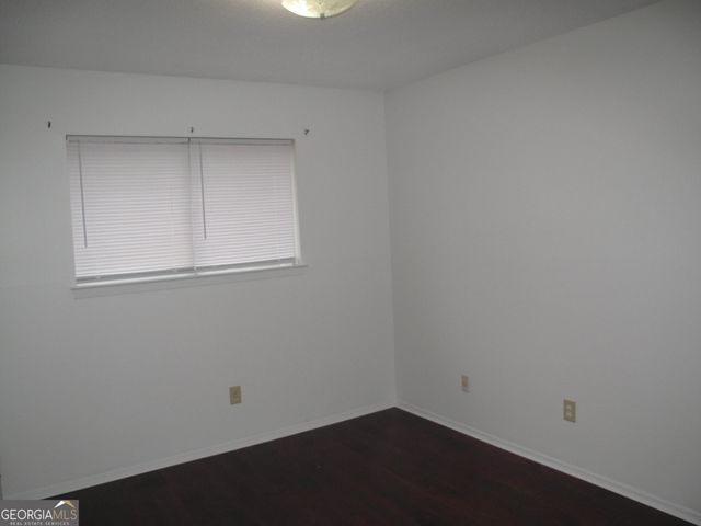 633 Garden Walk Drive, Stone Mountain, GA 30083