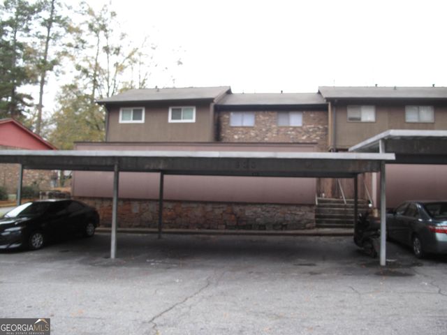 633 Garden Walk Drive, Stone Mountain, GA 30083