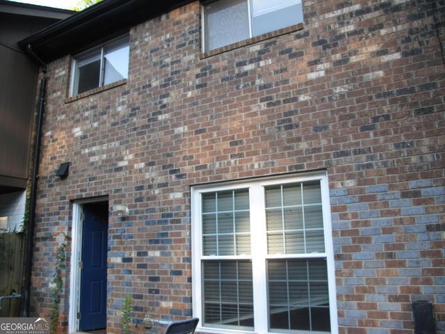 633 Garden Walk Drive, Stone Mountain, GA 30083