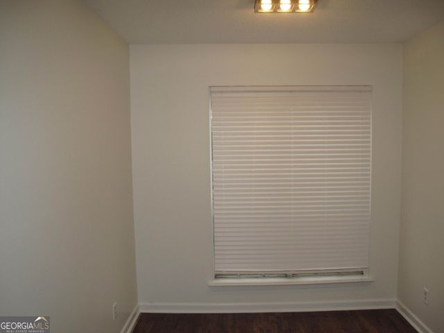 633 Garden Walk Drive, Stone Mountain, GA 30083