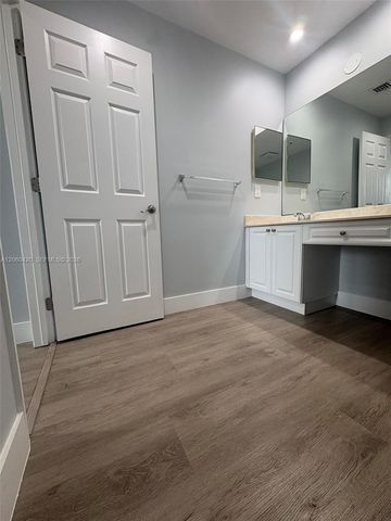 2100 Greenview Shores Boulevard 513, Wellington, FL 33414