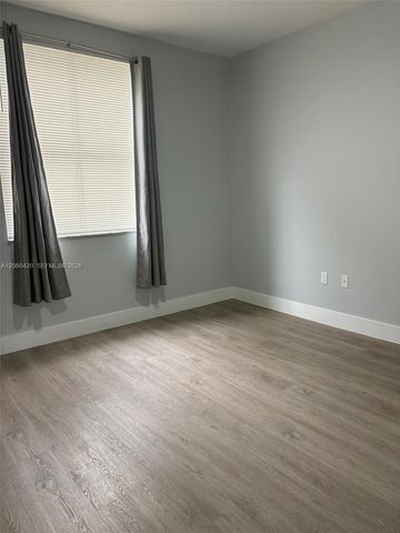 2100 Greenview Shores Boulevard 513, Wellington, FL 33414