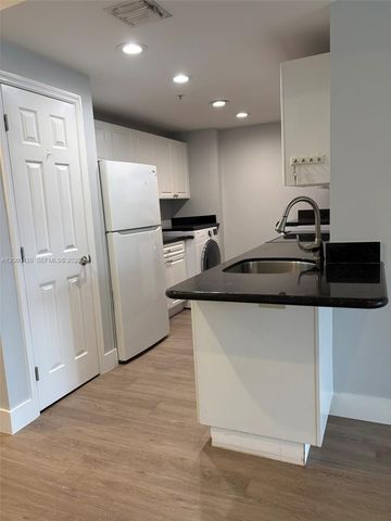 2100 Greenview Shores Boulevard 513, Wellington, FL 33414
