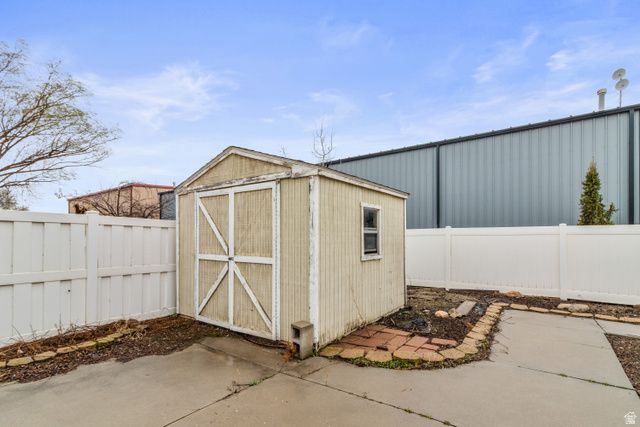 1998 S 1600 W, Woods Cross, UT 84087
