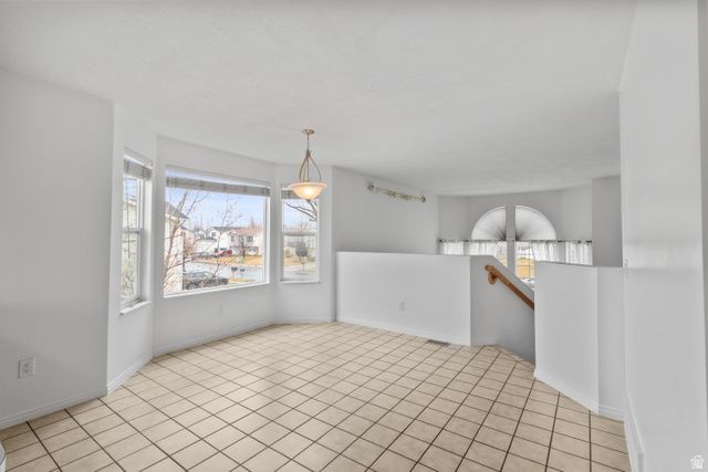 1998 S 1600 W, Woods Cross, UT 84087