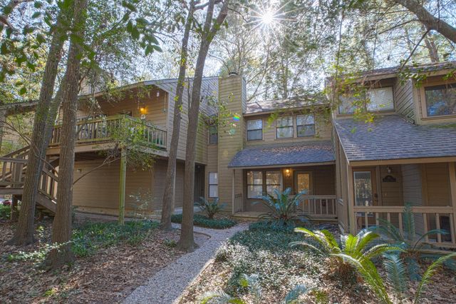 78 Cokeberry Court, The Woodlands, TX 77380
