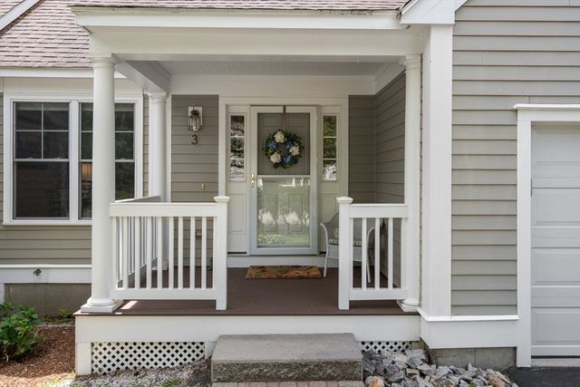 3 Flint Pond Dr 3, Grafton, MA 01536