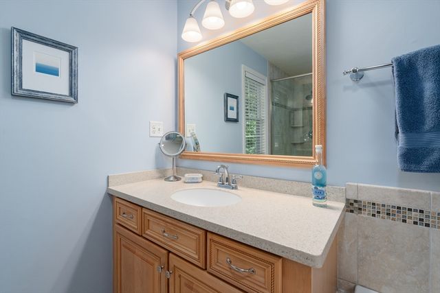 3 Flint Pond Dr 3, Grafton, MA 01536