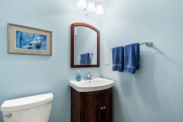 3 Flint Pond Dr 3, Grafton, MA 01536